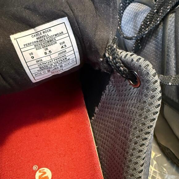 Merrell Castle Rock Hiking Athletic Trail Shoes- Grey, Black, Red - Men’s Size 9 - Picture 6 of 7